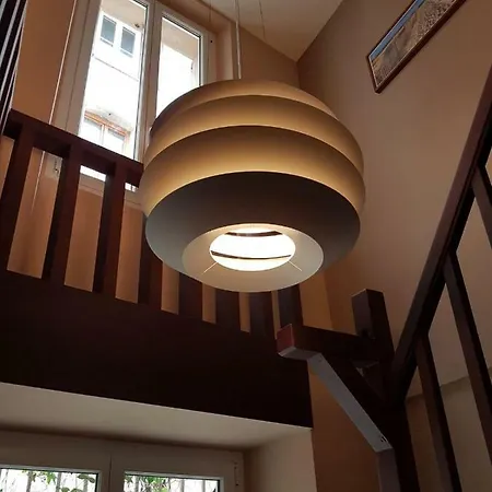 Lejlighed 2 Bedrooms 2 Bathrooms In Old